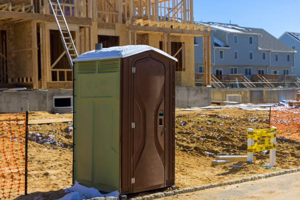 Best Standard Portable Toilet Rental in Freeport, PA